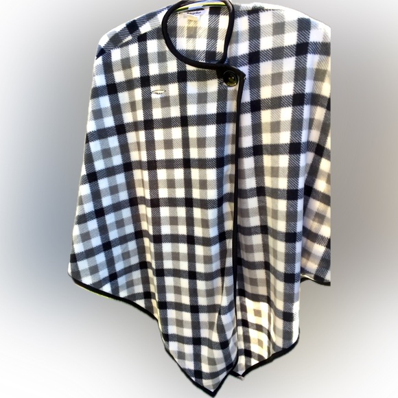 🆕WOT Metropolitan black & white plaid houndstooth cape shawl poncho OS fleece - Picture 2 of 4